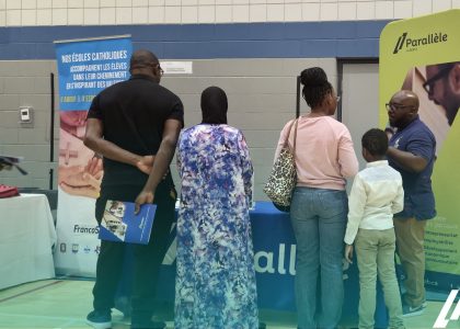 Parallèle Alberta présent à la journée d’orientation des nouveaux arrivants